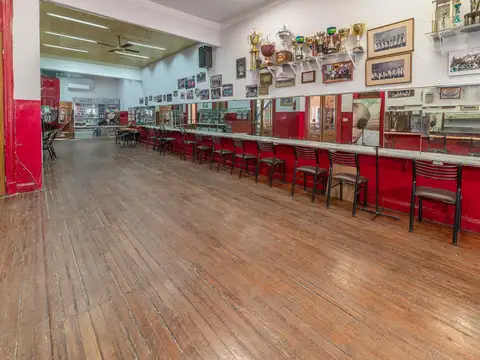 Local en Venta 25 años