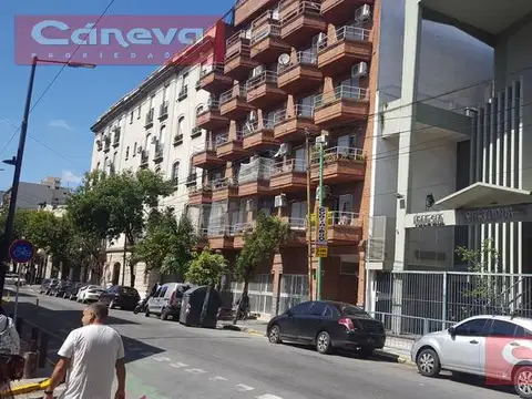 Av.Brasil 1764/66/68 y 1770/72