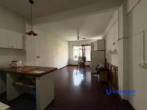 V. Cevallos al 300 | Congreso | Departamento monoambiente al frente, buen estado | Venta