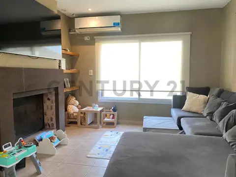 Cnel. Vicente Dupuy 6000, Piso 0