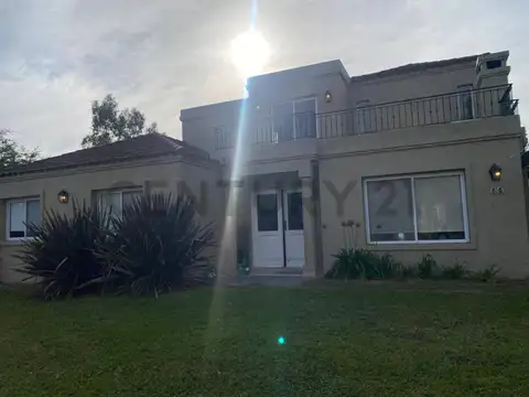 Cnel. Vicente Dupuy 6000, Piso 0