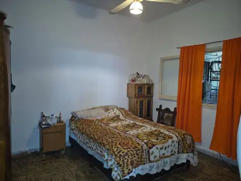 PH 3 AMBIENTES EN VENTA CON QUINCHO ESCALADA LANUS