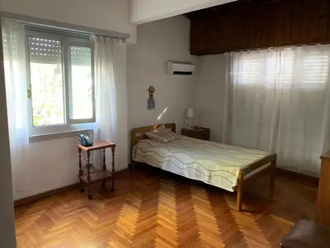 Oficina en Venta con 2 cocheras