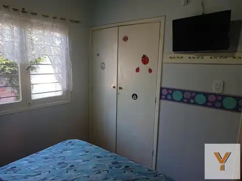 Casa en venta - 2 Dormitorios 1 Baño - Villa Gesell