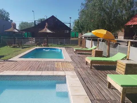 Complejo de Cabañas con Vista a la Montaña - Barrio Nuevas Quintas -  El Challao - La Heras