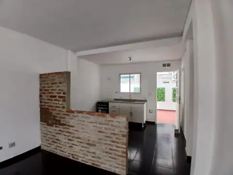 Depto Tipo Casa en Venta de 1 dormitorio