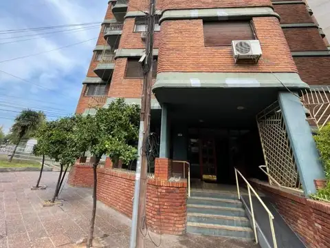 Departamento 3 ambientes con cochera