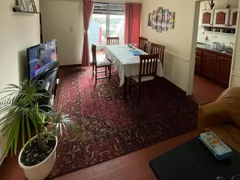 Intendente Grant 12, Morón