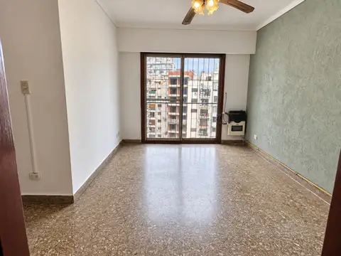 Venta Departamento 2 ambientes Piso alto. Apto Credito