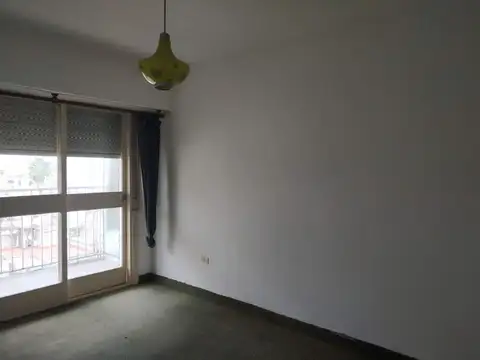 Depto Tipo Casa en Alquiler en Centro, $ 680.000