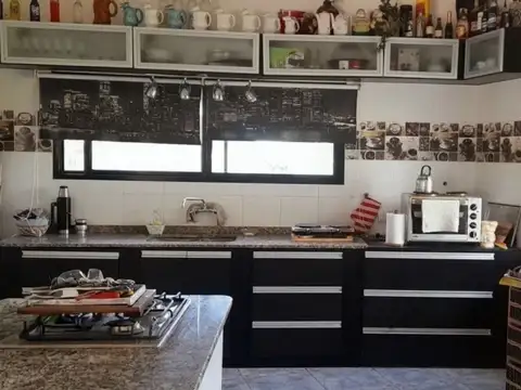 VENTA CASA 4 AMB   CARLOS KEEN   EL ESPINILLO GOLF