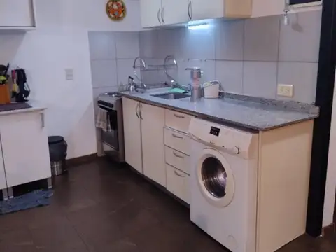 Depto Tipo Casa 3 ambientes con 2 baños