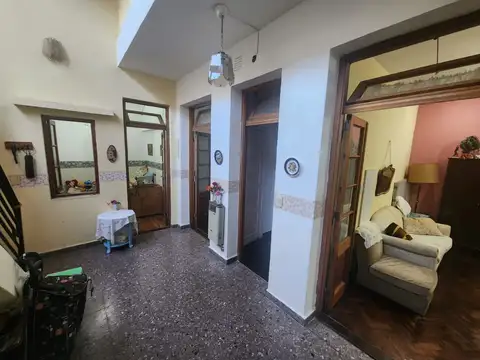 Depto Tipo Casa 4 ambientes con 2 baños