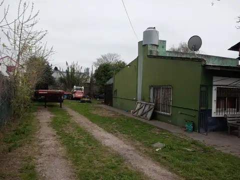 CASA TECHO A DOS AGUAS EN BERAZATEGUI U$S 65.000.-