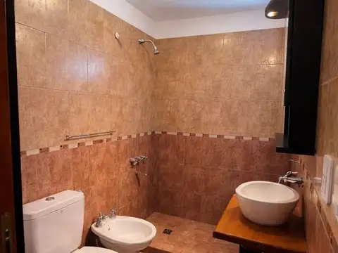 Depto Tipo Casa en Venta con 1 cocheras