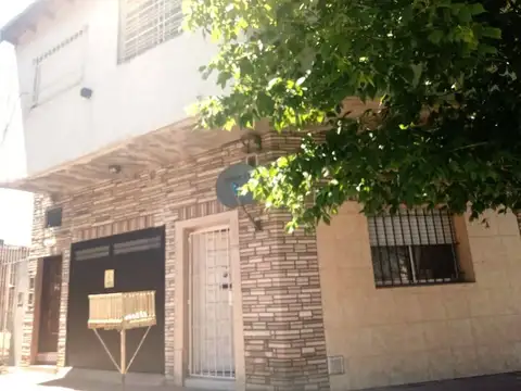 Depto Tipo Casa en Venta en Quilmes Oeste, USD 64.900