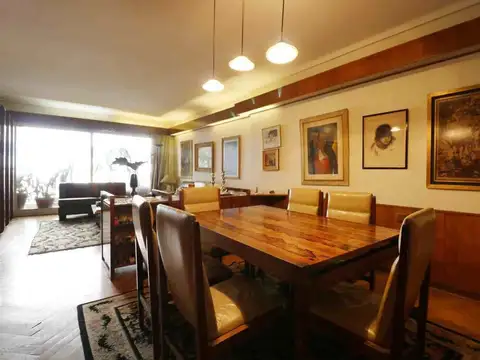 VENTA depto. 4 ambientes con dep./escr. y cochera