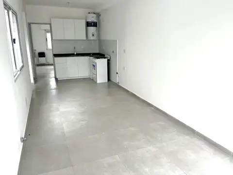 Departamento en Alquiler en Villa Bosch, $ 900.000