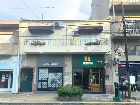 PH  Departamento y Local en zona estacion de tren Jose Marmol.