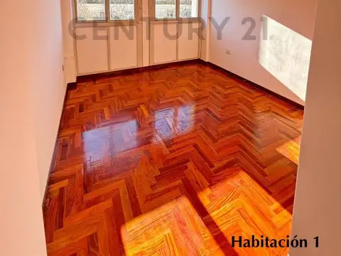 Departamento 6 ambientes con 2 baños