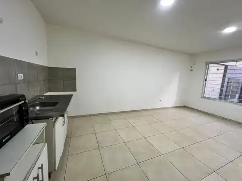 Departamento en Alquiler en Moron Sur, $ 290.000