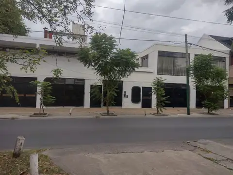 VENTA PROPIEDAD MULTIFUNCIONAL - LOCAL  DEPTO   CASA - ITUZAINGO