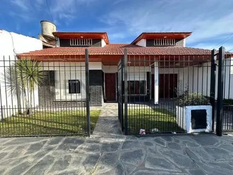 VENTA CASA 5 AMBIENTES MAR DEL PLATA