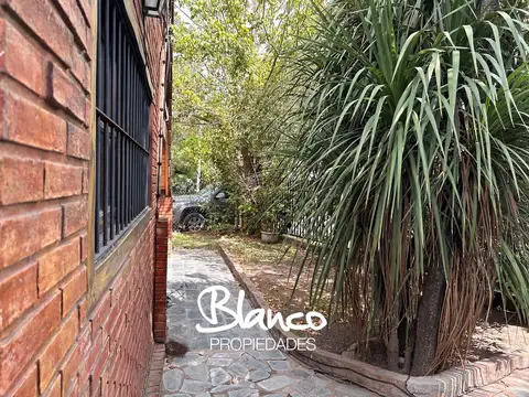 Casa en Venta con 1 cochera
