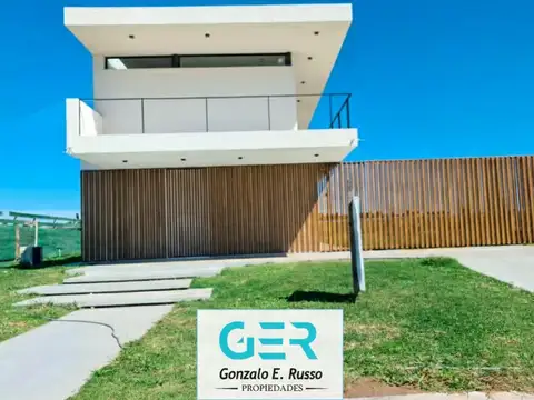 Casa 4 Ambientes En Venta En Lares De Canning