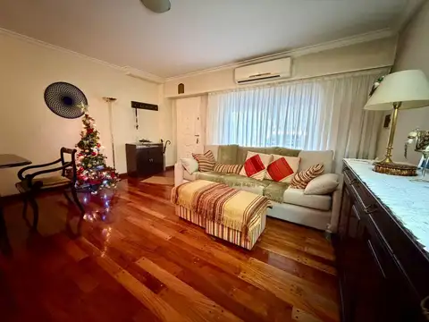 Casa en Venta en Olivos Maipu/Uzal, USD 240.000