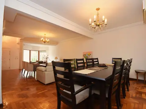 Casa en Venta de 5 dormitorios