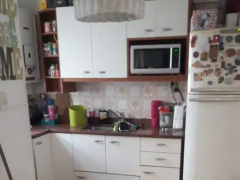 2 ambientes luminosos con seguro de caucion