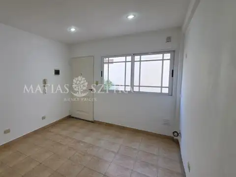 Depto Tipo Casa 2 ambientes con 1 baño