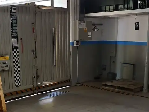 Galpon en Alquiler 23  mts Fondo