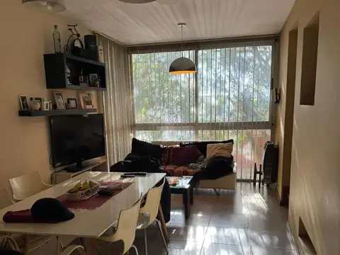 Tríplex de 2 dormitorios en venta en La Plata