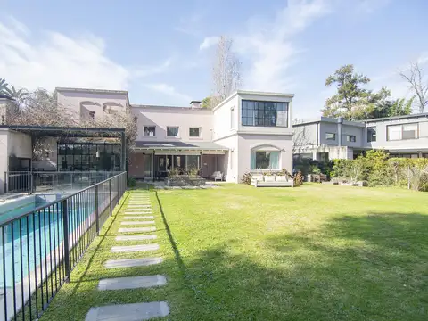 Casa en alquiler Barrio El Encuentro