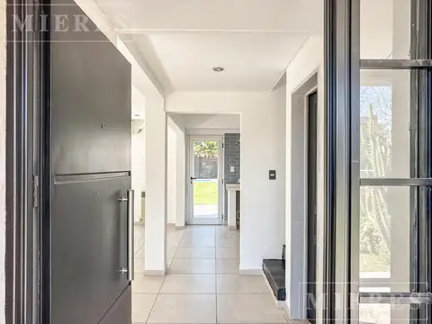 Casa en Venta en Los Olivares, USD 225.000