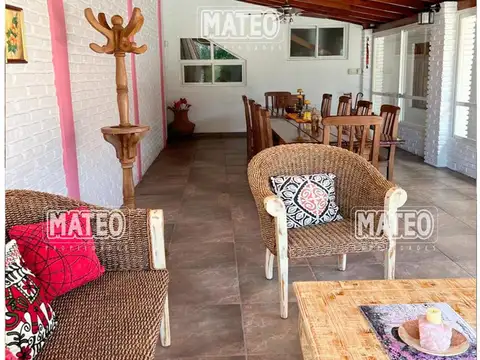 CASA en MORENO, lado Sur.