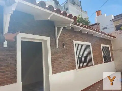 Casa en venta - 4 dormitorios 2 baños- 76mts2 - La Plata