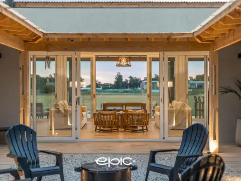 Casa 5 ambientes con 4 baños