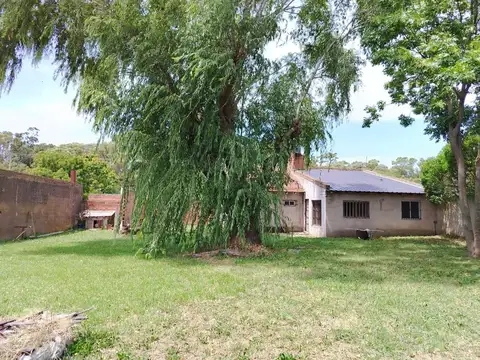 Venta casa 3 ambientes a reciclar Ba Sta Celina