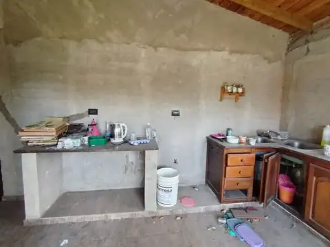 Casa 3 ambientes con 1 baño