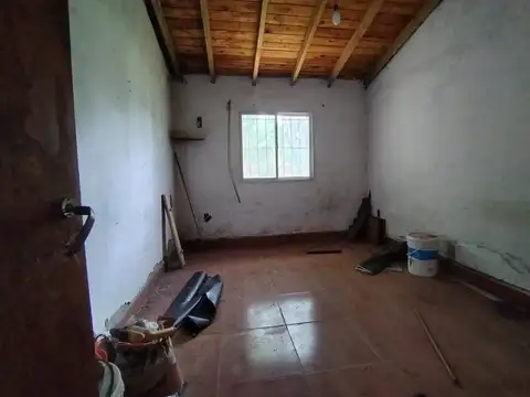 Venta casa 3 ambientes a reciclar Ba Sta Celina