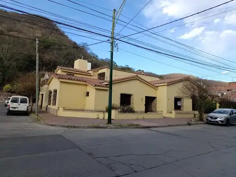 Oficina en Alquiler en Zona Centro, $ 850.000
