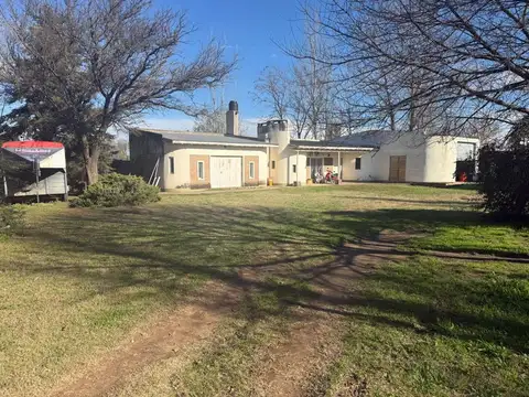 Galpon en Venta en Santa Rosa, USD 77.000