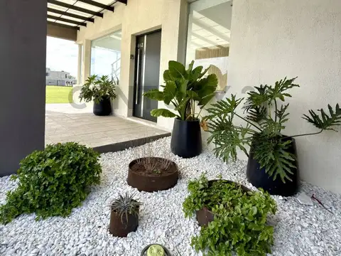 Casa en Alquiler de 5 dormitorios