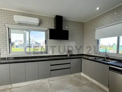 Casa en Alquiler A Estrenar