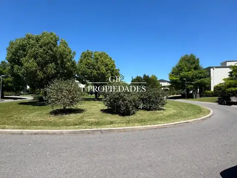 Ayres Plaza 800