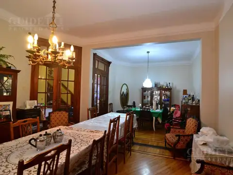 Casa 5 ambientes con 1 baño