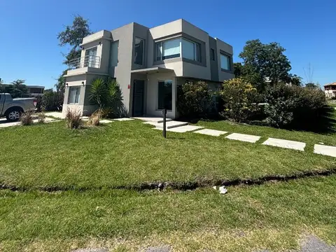 Casa en Ville 2 Greenville Polo & Resort